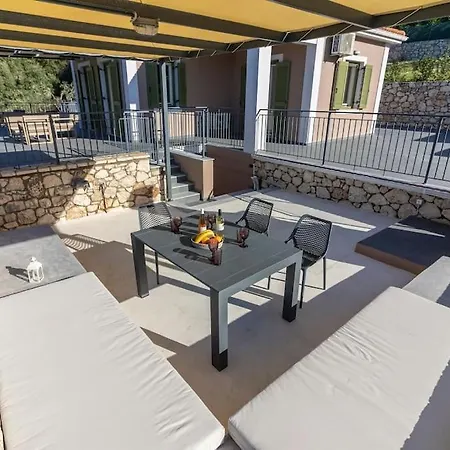 Villa Odysseus Pisaëtós
